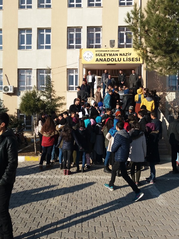 SÜLEYMAN NAZİF'TE KARNE